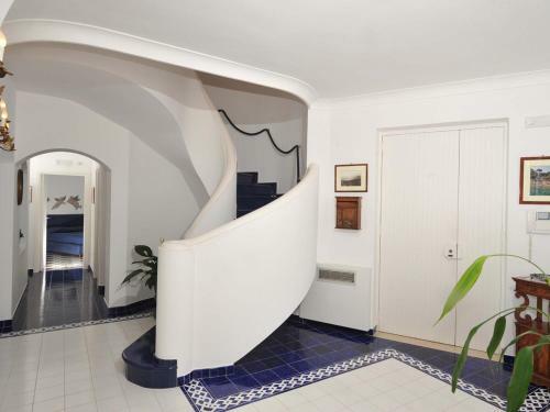 Marina Del Cantone Villa Sleeps 14 Pool Air Con