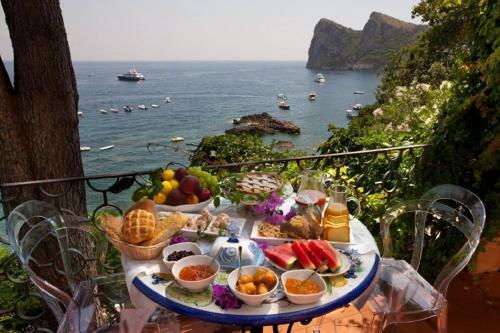 Marina Del Cantone Villa Sleeps 8 Pool Air Con Wifi