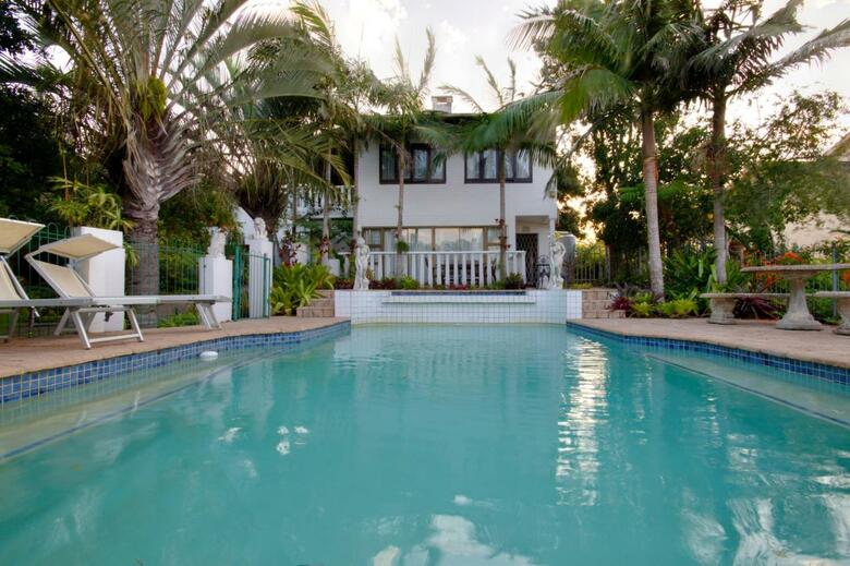 Hostal St. Lucia Wetlands Guest House