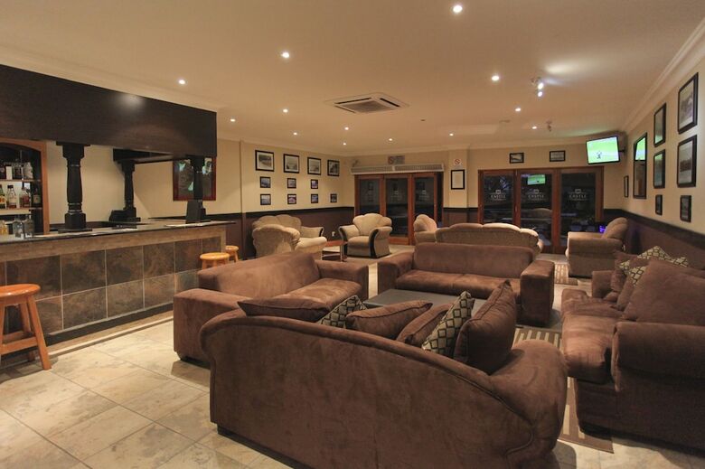 Elephant Lake Hotel