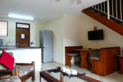Flamingo Holiday Apartments