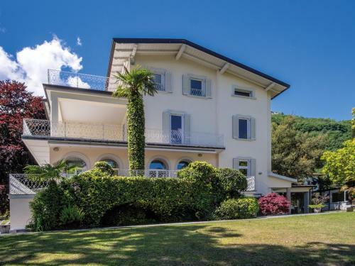Oliveto Lario Villa Sleeps 14 Pool Air Con Wifi