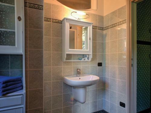 Oliveto Lario Villa Sleeps 14 Pool Air Con Wifi