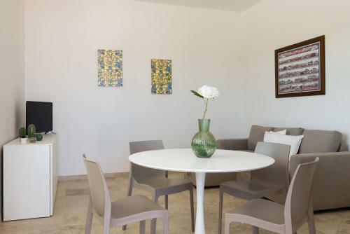 Charming Villas With Pool In Valle D'itria