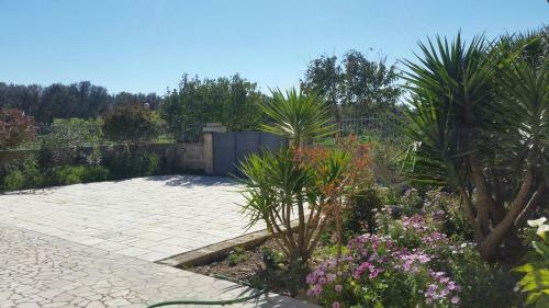 Incantevole Villetta Con Giardino