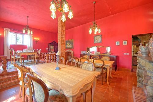 Palaia Villa Sleeps 22 Pool Air Con Wifi