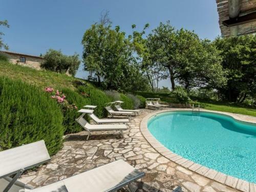 Palazzone Villa Sleeps 10 Pool Wifi