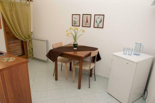 Da Carmelo, Apartments & Rooms