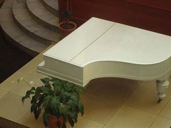 Le Grande Plaza Hotel