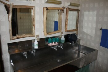 Hostal Alpine Backpackers