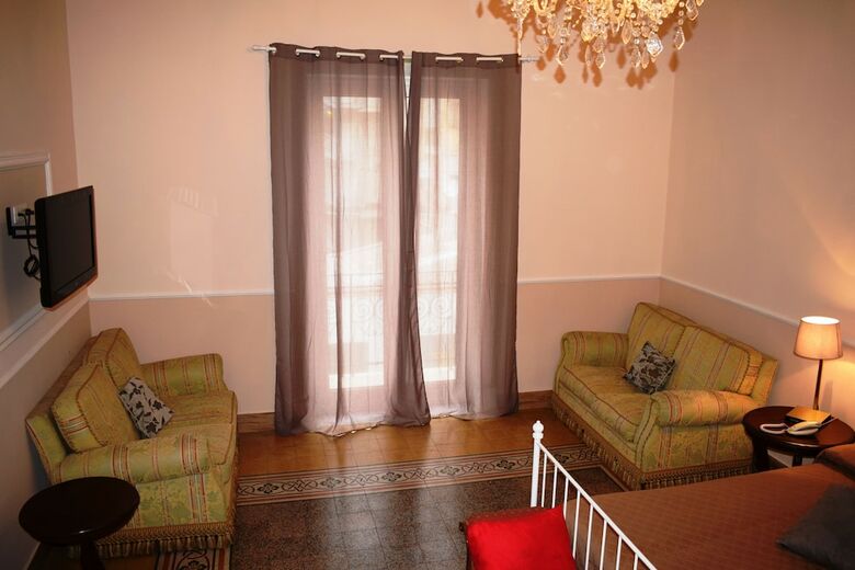 Hostal Maison Landolina