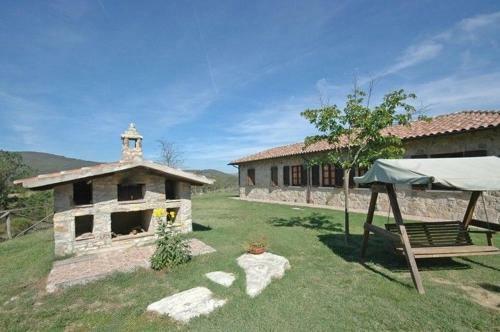 Passignano Sul Trasimeno Apartment Sleeps 4 Pool