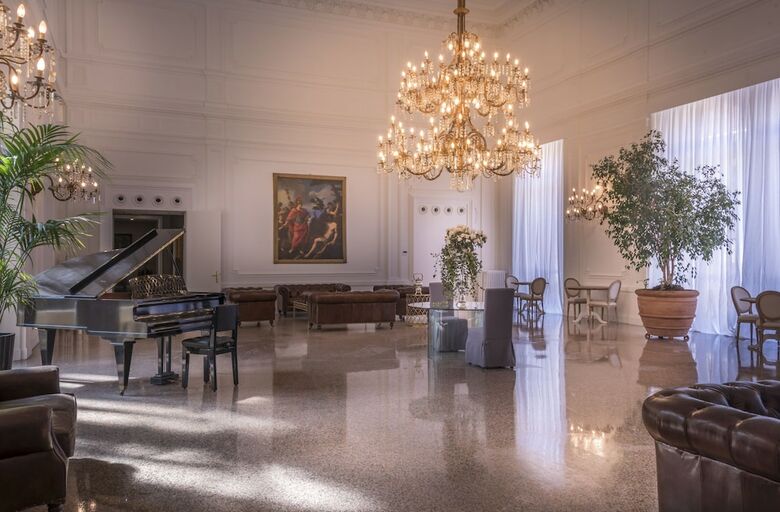 Bed & Breakfast Arnaboldi Palace - Circolo