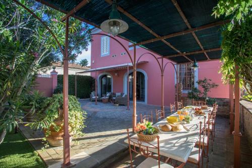 Fabbrica Villa Sleeps 10 Pool Air Con Wifi