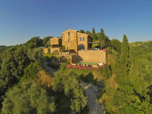 Petrognano Villa Sleeps 16 Pool Air Con Wifi
