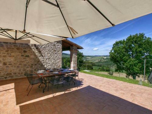 Luxurious Villa In Vasciano Umbria With Private Pool