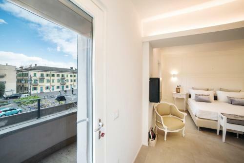 Hostal Riviera Carducci Rooms