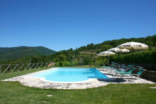 Piegaio Basso Villa Sleeps 8 Pool Wifi