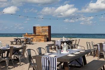 Hotel Harbor Beach Marriott Resort & Spa