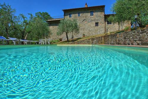 Rinforzati Villa Sleeps 12 Pool Wifi