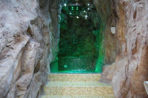 National Park Hotel & Spa