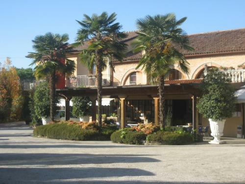 Hotel Pizzeria Ristorante "al Leone"