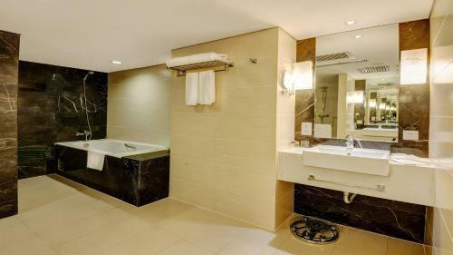 Hotel Holiday Inn City Centre Harbin
