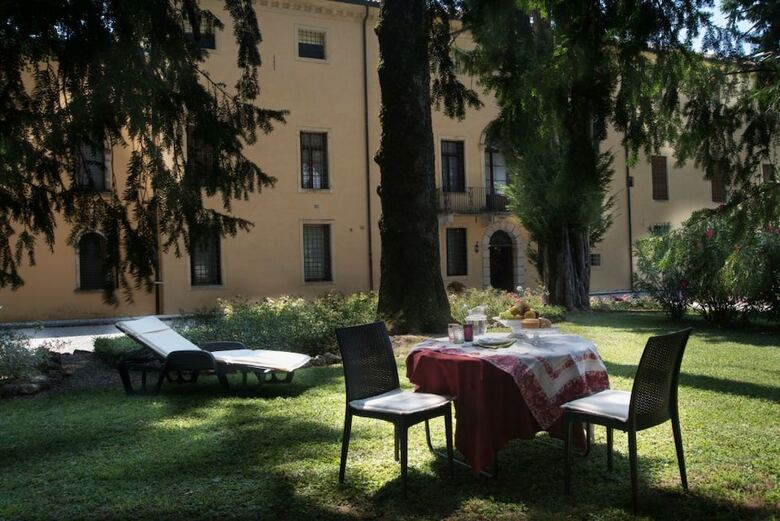 Bed & Breakfast Villa Curti