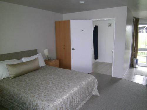 Anchorage Motel Apartments