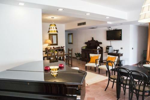 Pontone A Marciano Villa Sleeps 24 Air Con