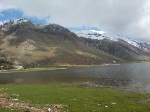 Hostal Chalet Vista Lago