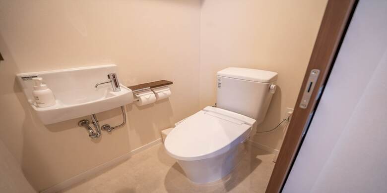Hotel Seaside Condominium Rana Chatan