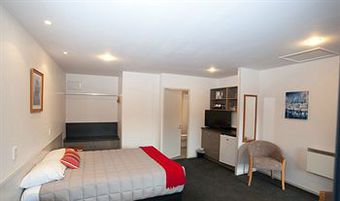 Te Anau Top 10 Holiday Park