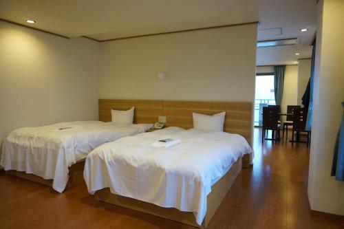 Marutoku Seafood Restaurant And Hotel