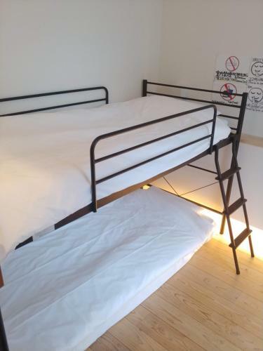 Bed & Breakfast Nagoya Hostel The Three Smiles