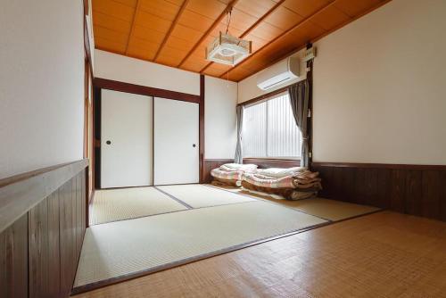Tarbo's House Nishikitsuji : Free Parking, Pet Ok