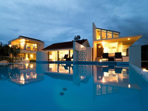 Hostal Keiki Beachhouse & Cafe