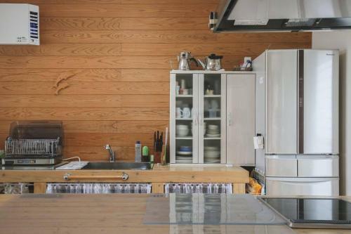 Hermit Hills Apartment In Okinawa Colors
