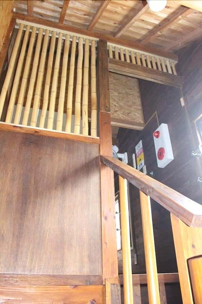 Hostal Tropical Surf House Okinawa