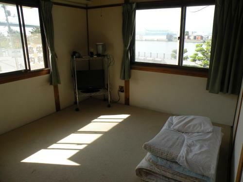 Business Hotel Minshuku Minato