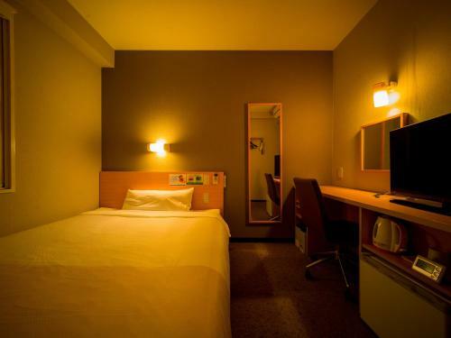 Super Hotel Yokkaichi Route 1
