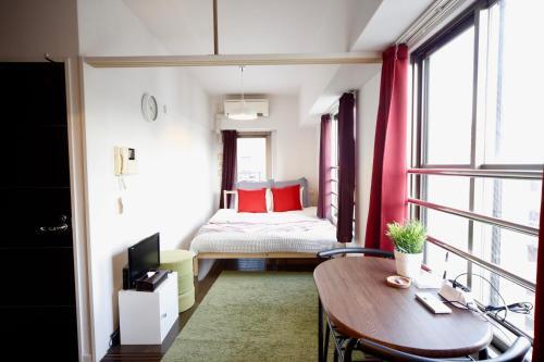 Yakuin Apartment 911