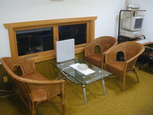 Hostal Pension Hana Kirin