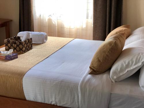 Bed & Breakfast Tiana Court Milimani