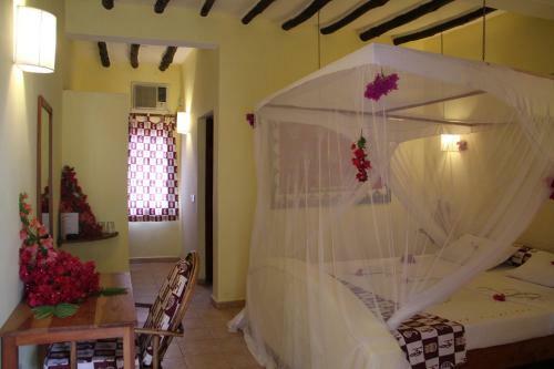 Hotel Angel's Bay Beach Resort