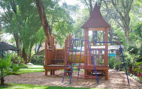 Hotel Amani Gardens Inn