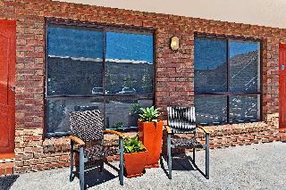 Best Western Tudor Motor Inn & Apartments