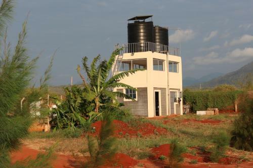 Hostal Voi Lutheran Guesthouse