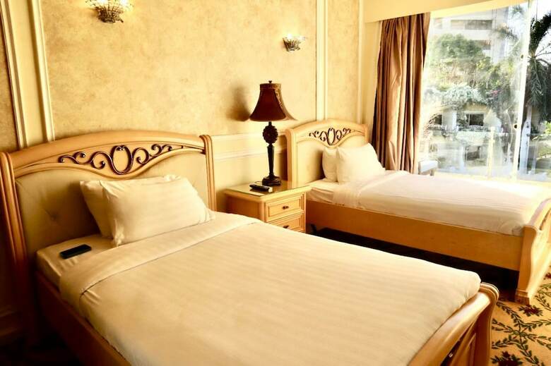 Hotel Paradise Inn Beach Resort