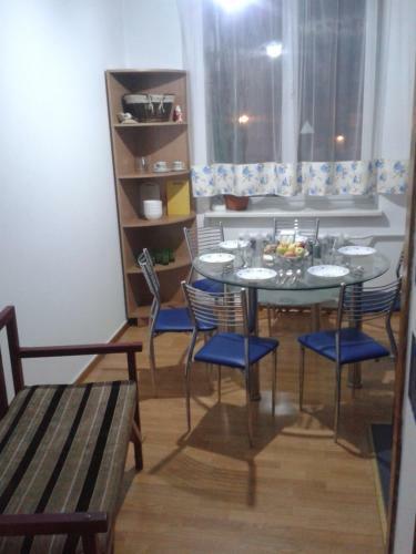Hostel64